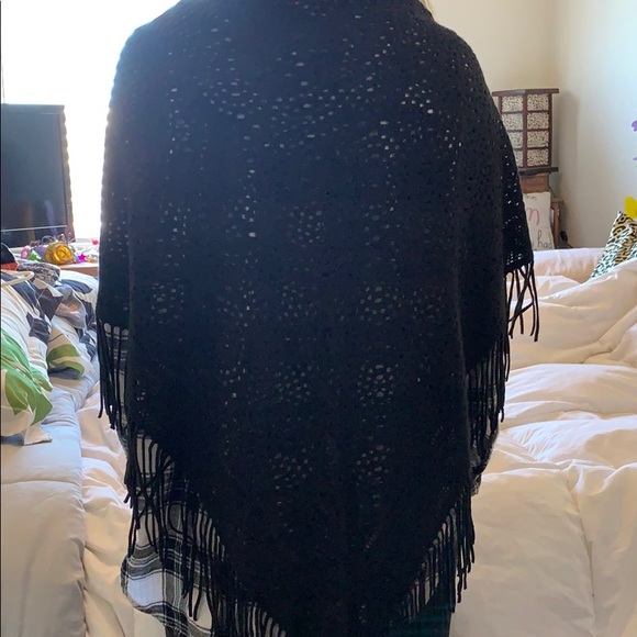 Button Front Lightweight Shawl - Picture 5 of 5